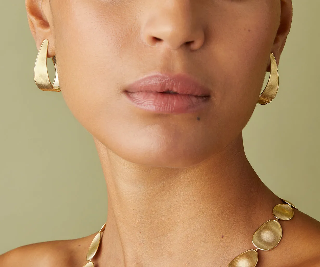 18K Yellow Gold Graduate Medium Hoops