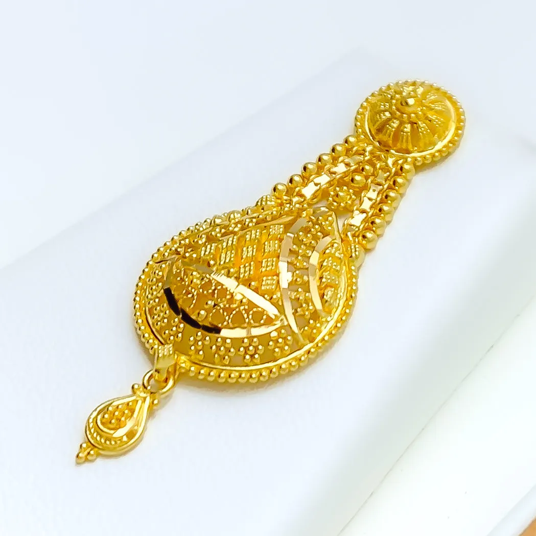 Alluring Sophisticated 22k Gold Necklace Set