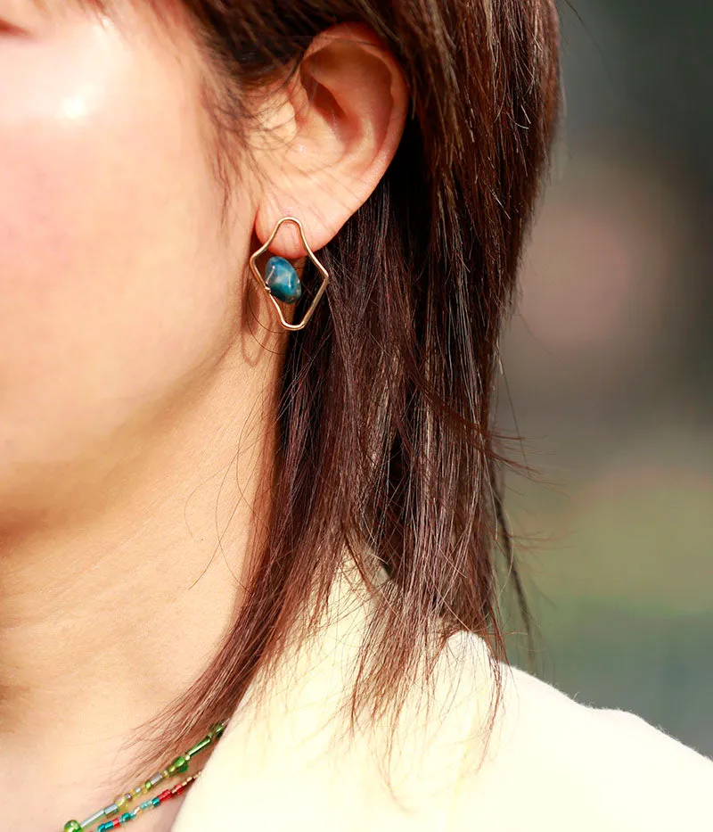 'Midhang' Blue Apatite Stone Studs