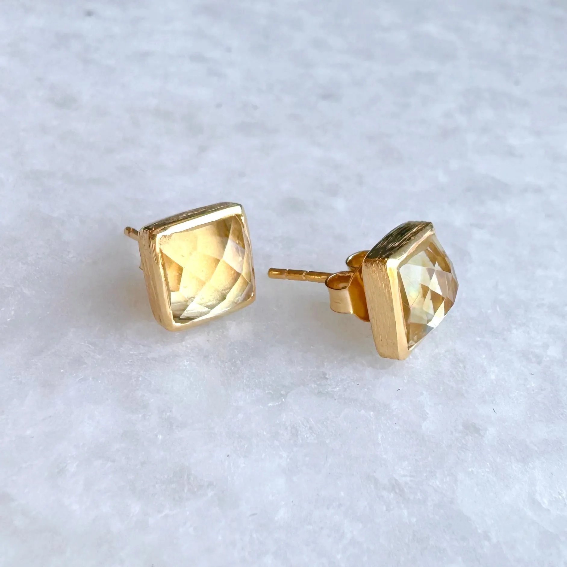 Square Gold Stone Stud Earrings: Citrine