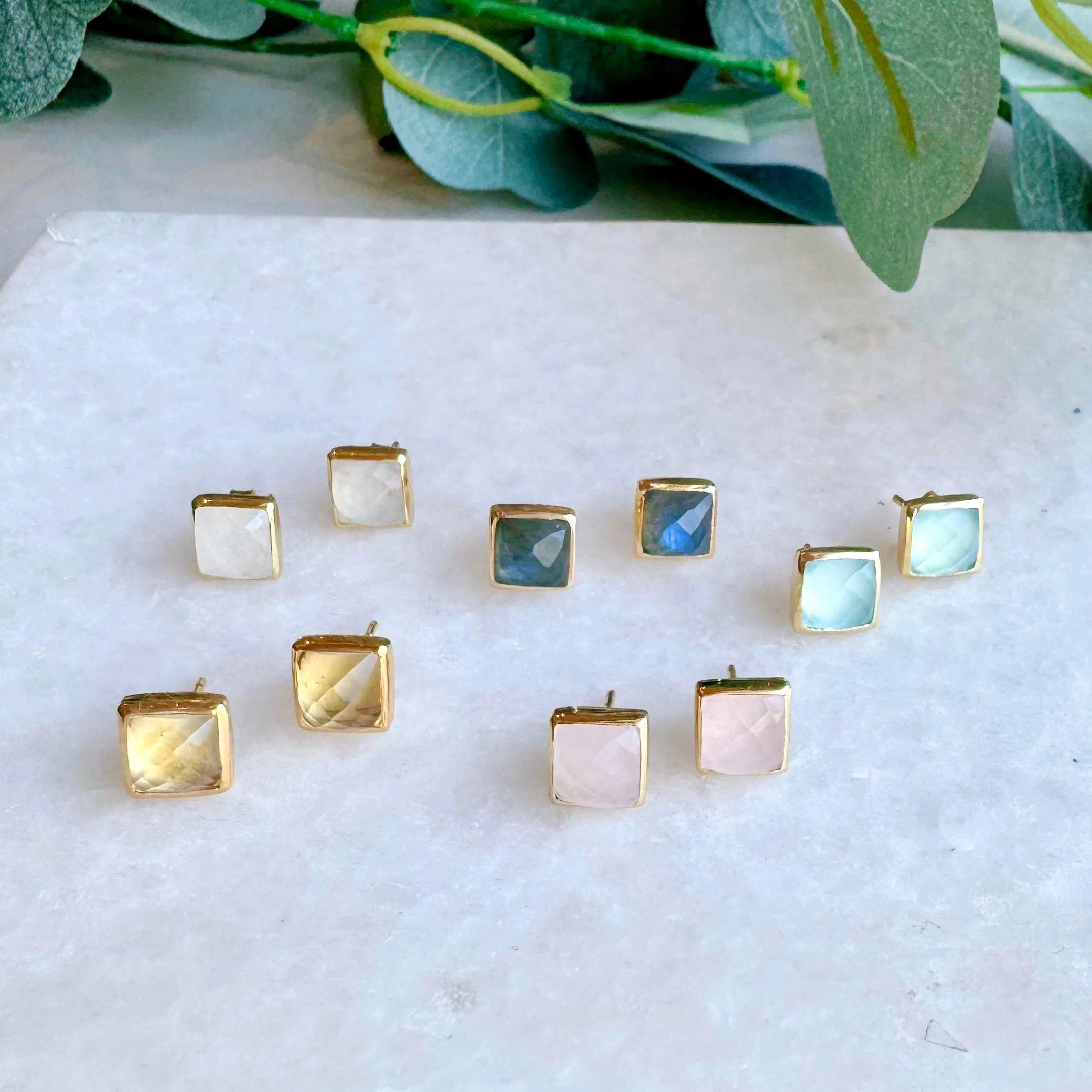 Square Gold Stone Stud Earrings: Citrine