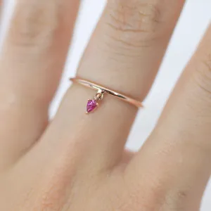 Teardrop sway Ring