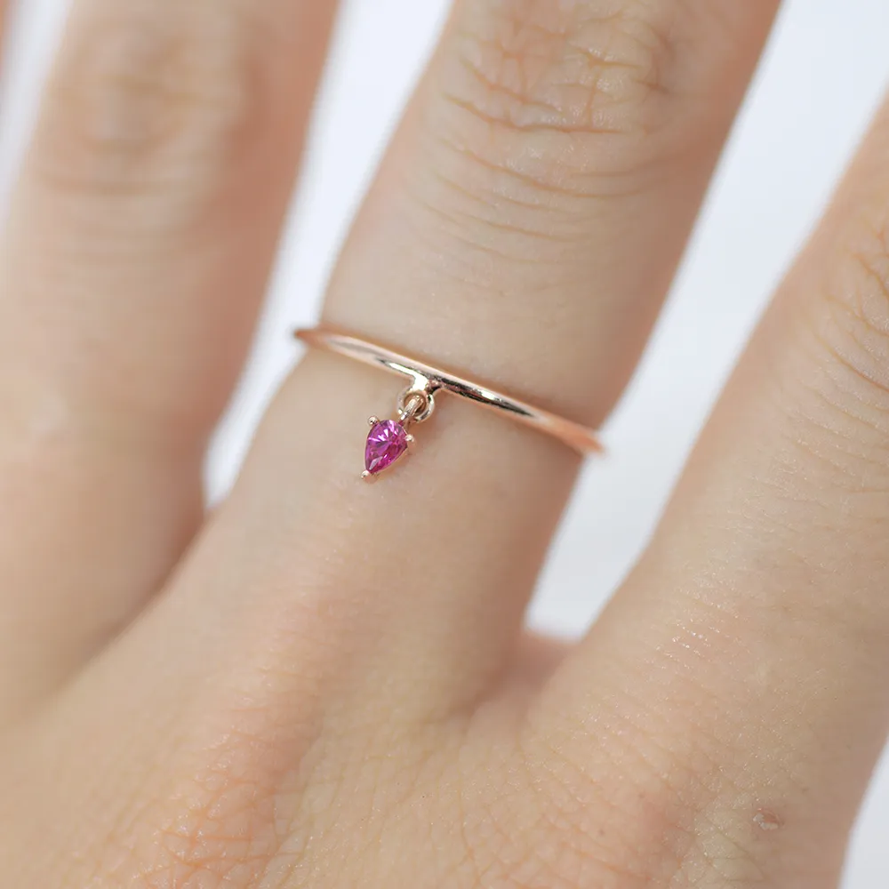 Teardrop sway Ring