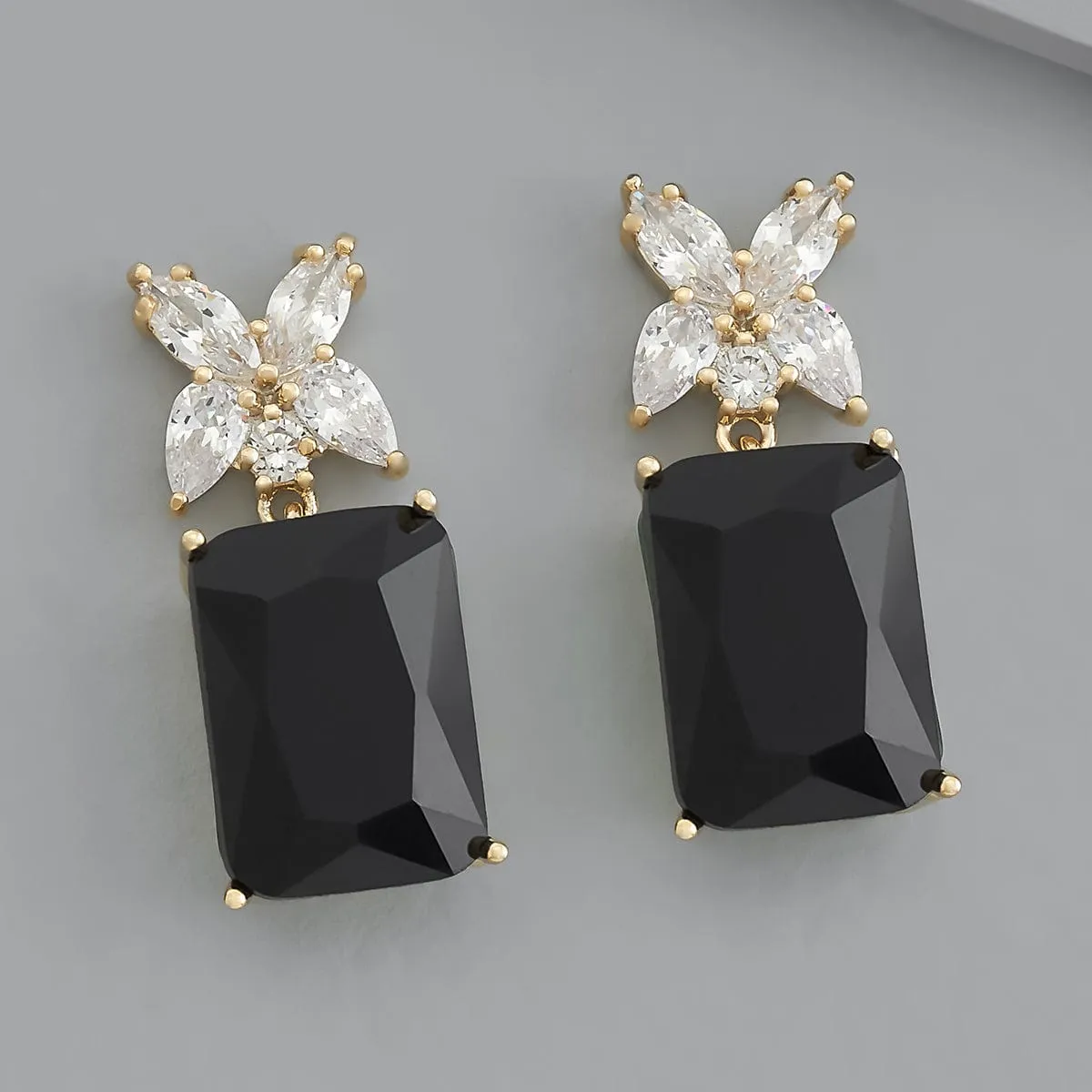 Trendy Earring 170947