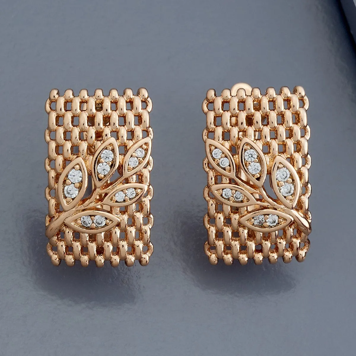 Trendy Earring 179315